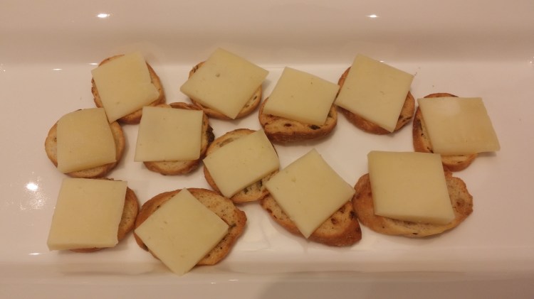 Jalapeno and roasted onions crackers