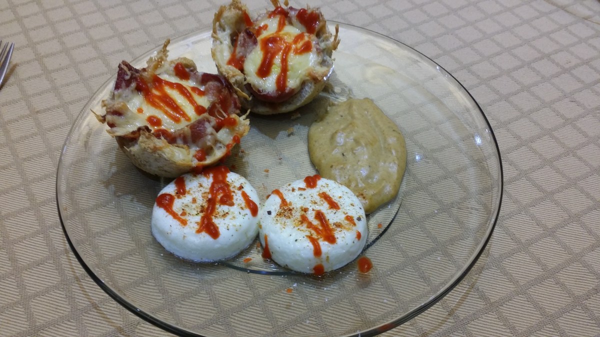 French bacon and eggs sandwich